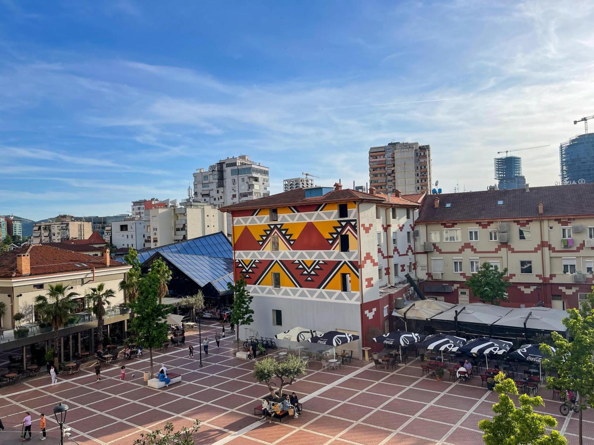 Апартаменты Gem In The Heart Of Тирана Экстерьер фото